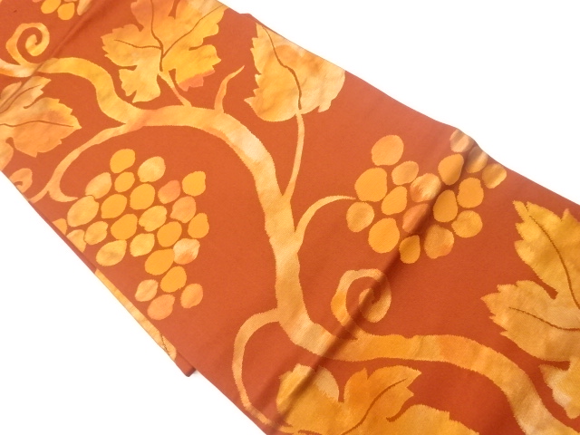 リサイクル　葡萄唐草模様織出し名古屋帯